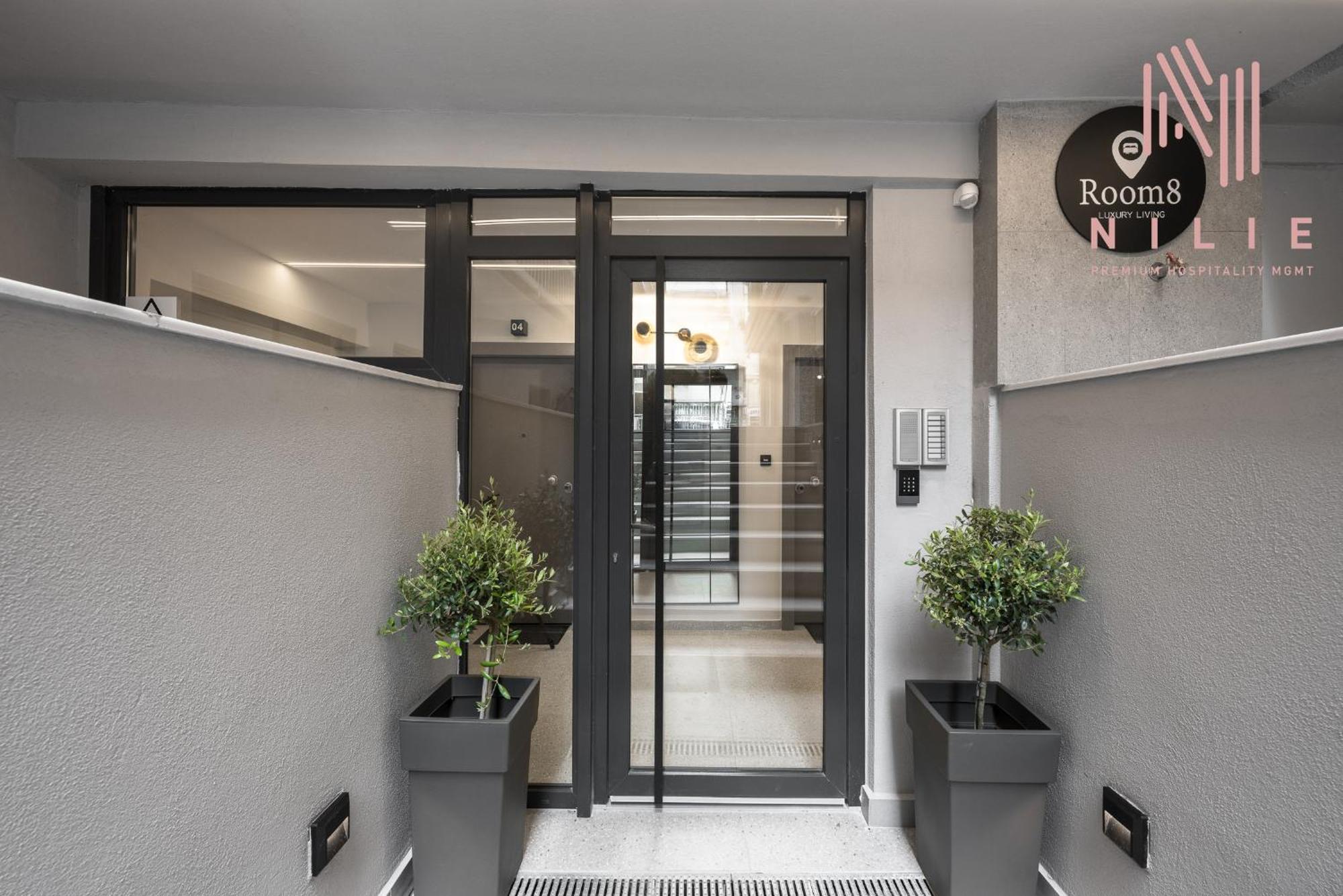 Room8, Nilie Hospitality Mgmt * Thessaloniki