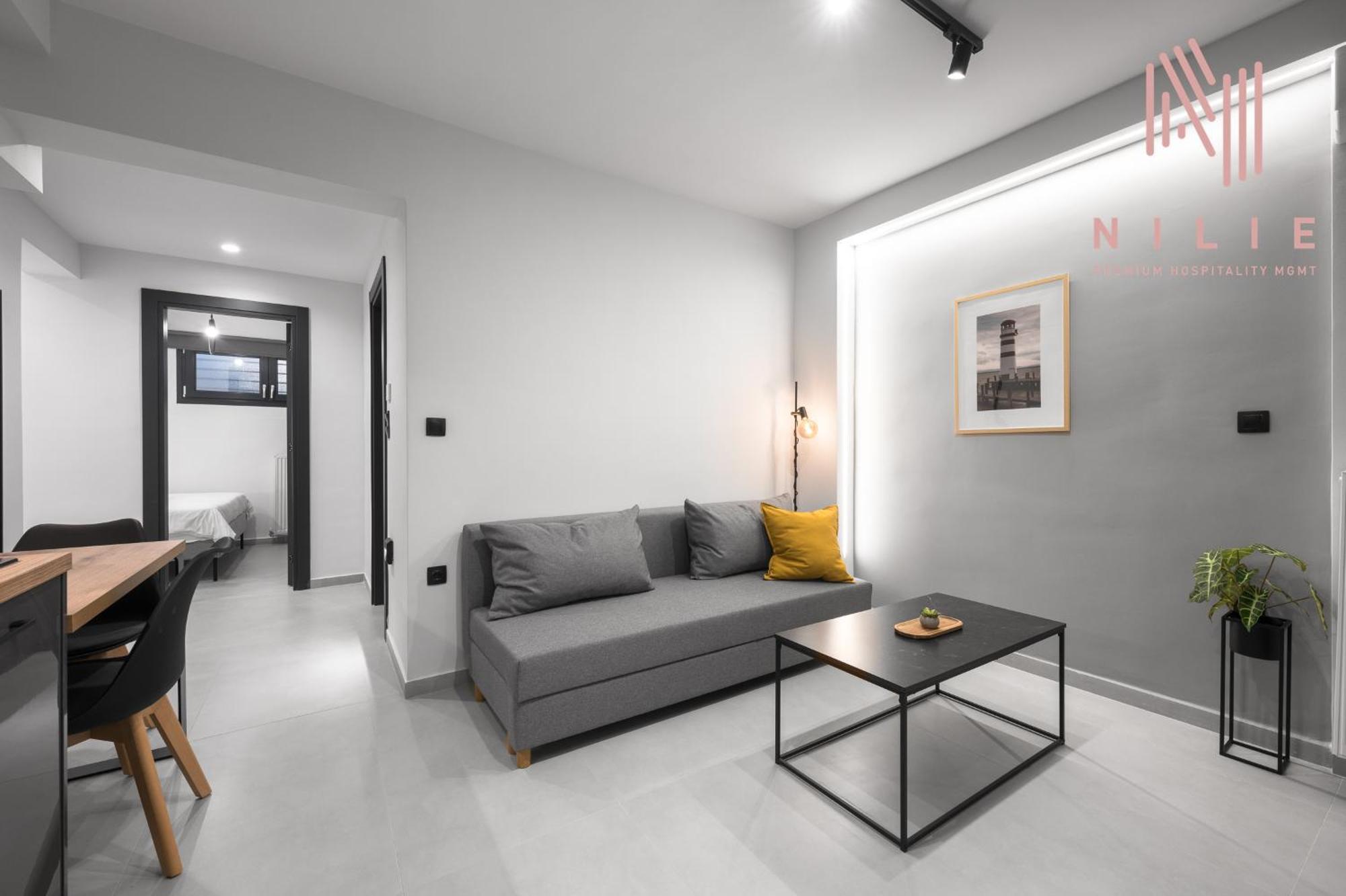 Room8, Nilie Hospitality Mgmt Apartment *