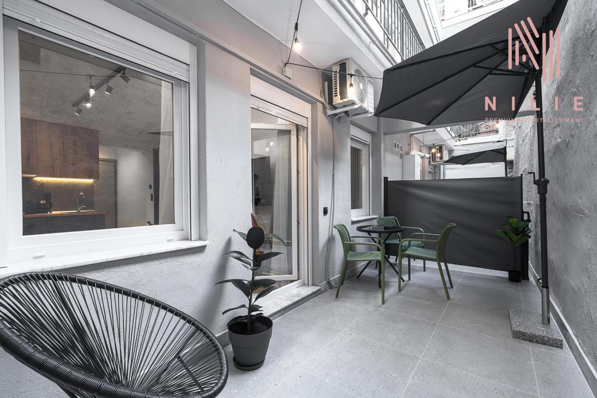 Room8, Nilie Hospitality Mgmt